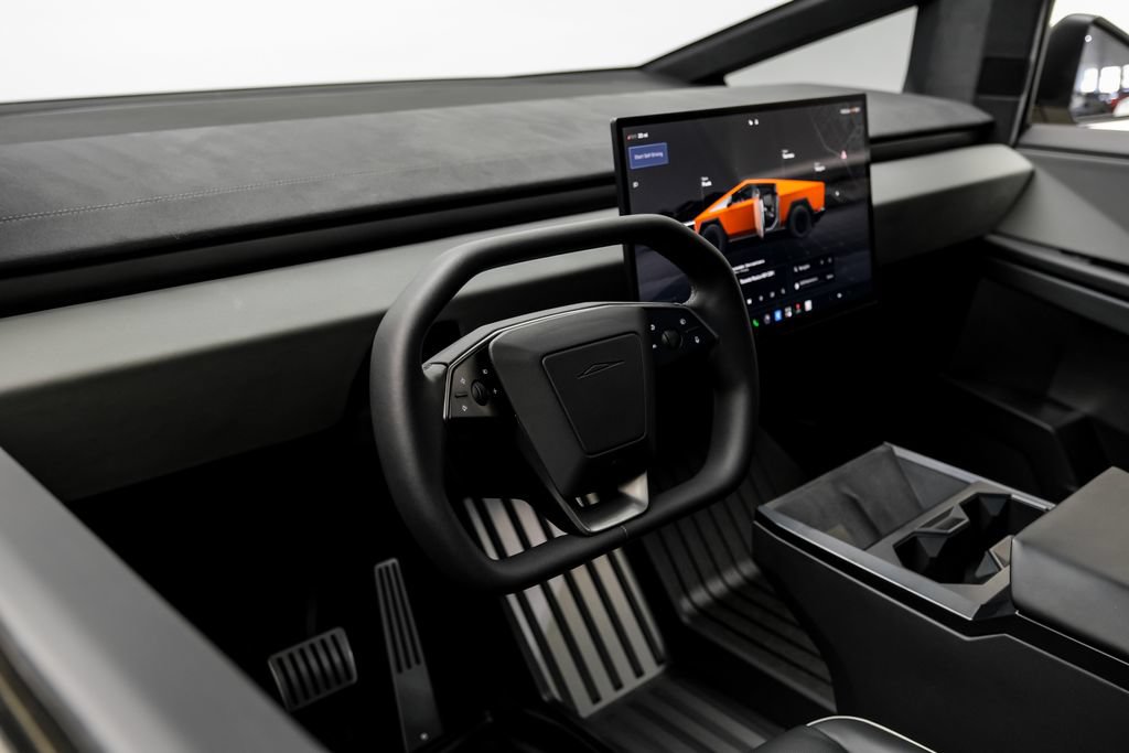 Used 2024 Tesla Cybertruck Cyberbeast AWD/4WD image 18