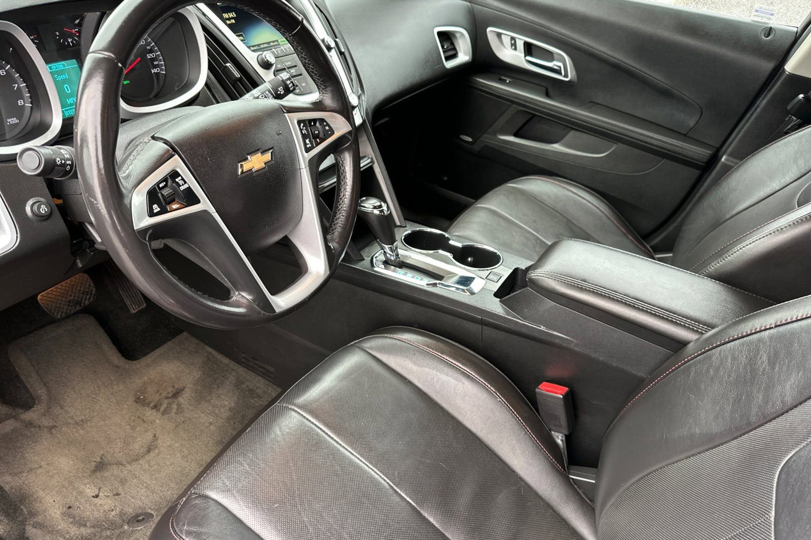 Used 2017 Chevrolet Equinox Premier w/ Enhanced Convenience Package image 9
