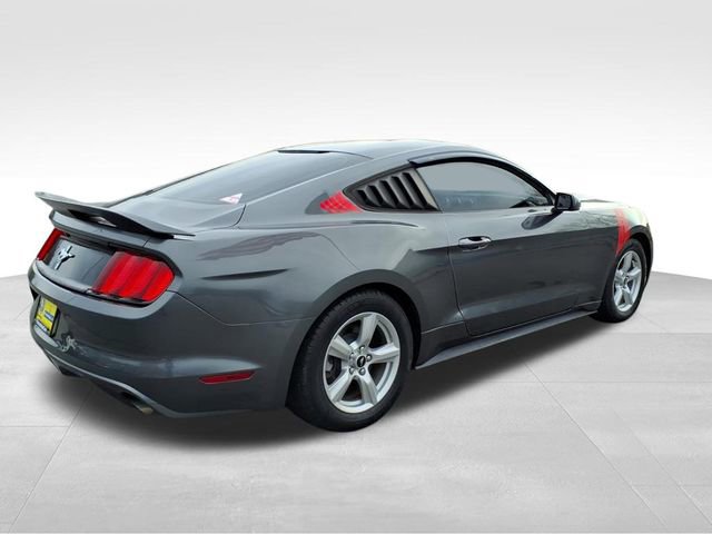Used 2016 Ford Mustang Coupe image 9