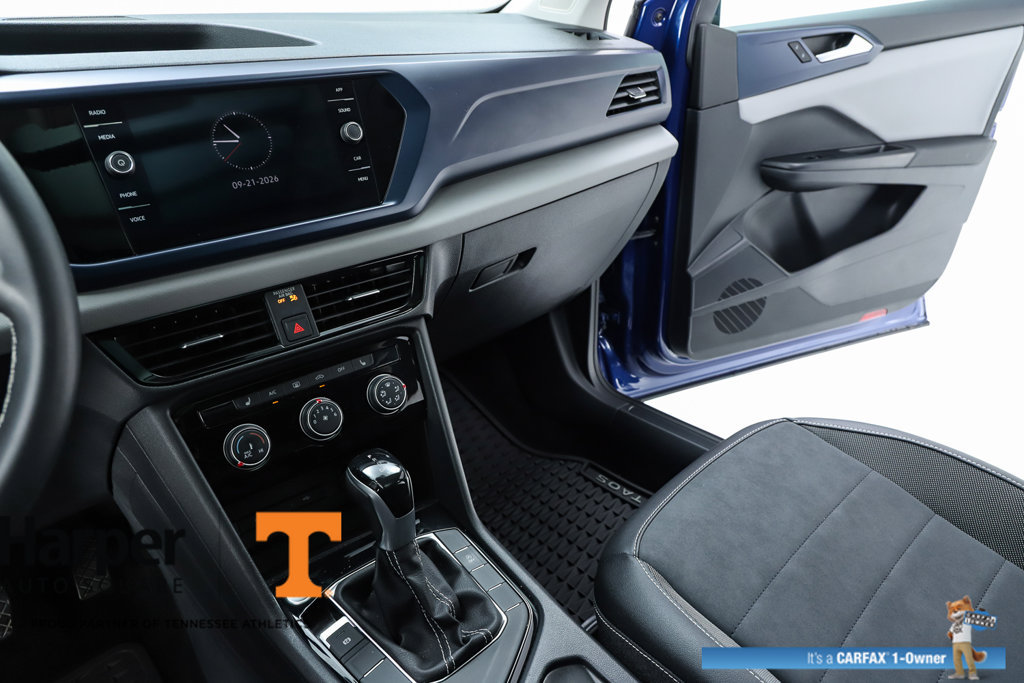 Used 2023 Volkswagen Taos SE w/ Panoramic Sunroof Package FWD image 23
