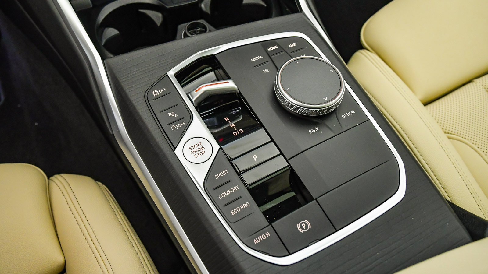 New 2026 BMW 330i Sedan w/ Premium Package image 22