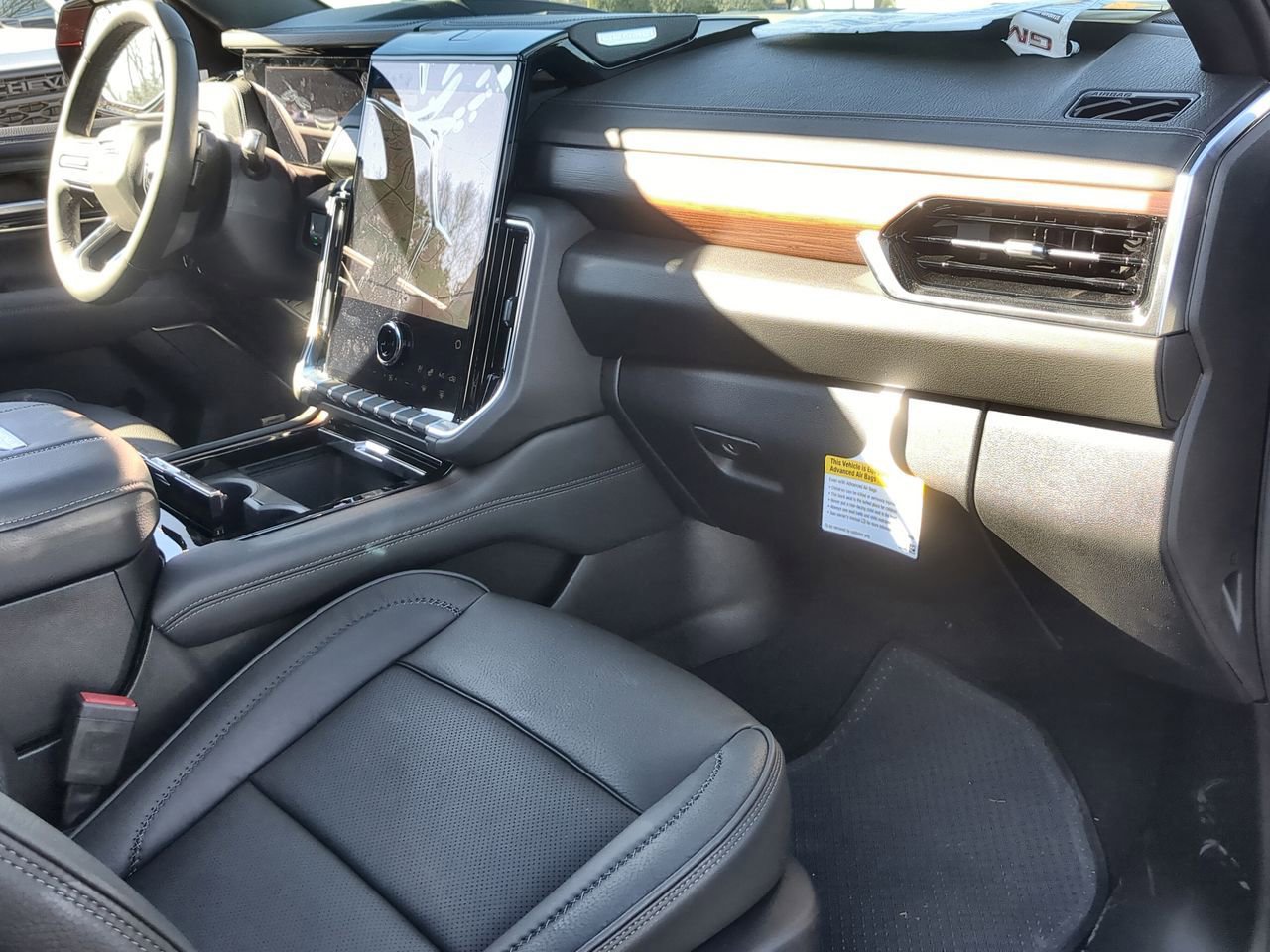 New 2026 GMC Yukon Denali w/ Sun & Power Step Package image 30