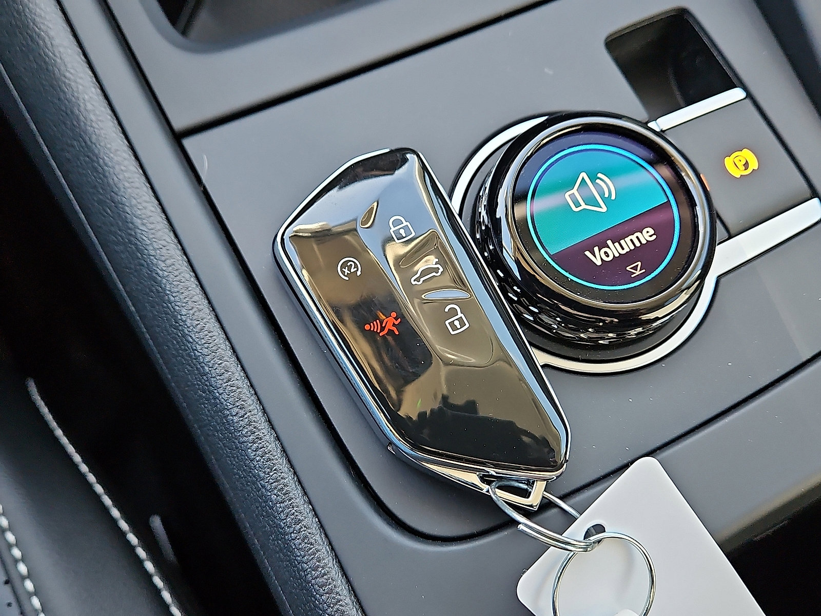 New 2026 Volkswagen Tiguan SE image 20