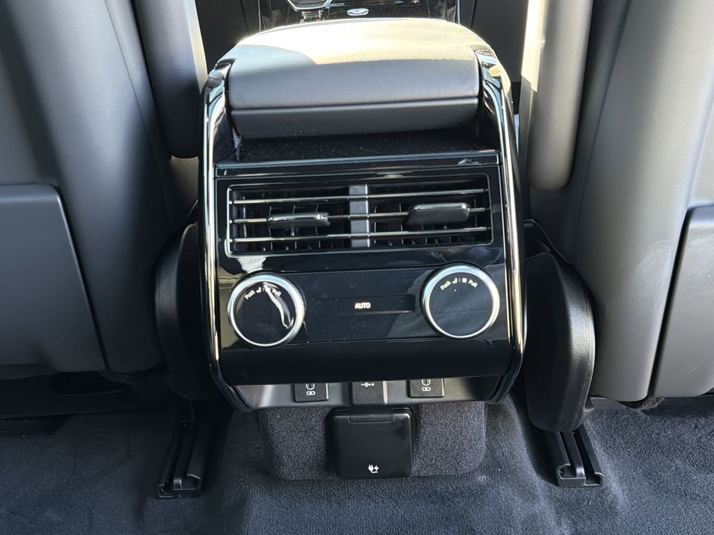 New 2026 Land Rover Range Rover Sport Dynamic SE image 21