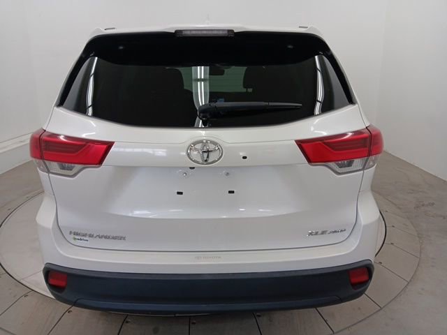 Used 2019 Toyota Highlander XLE image 37