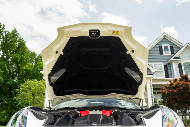 Used 2019 Ferrari 812 Superfast image 19