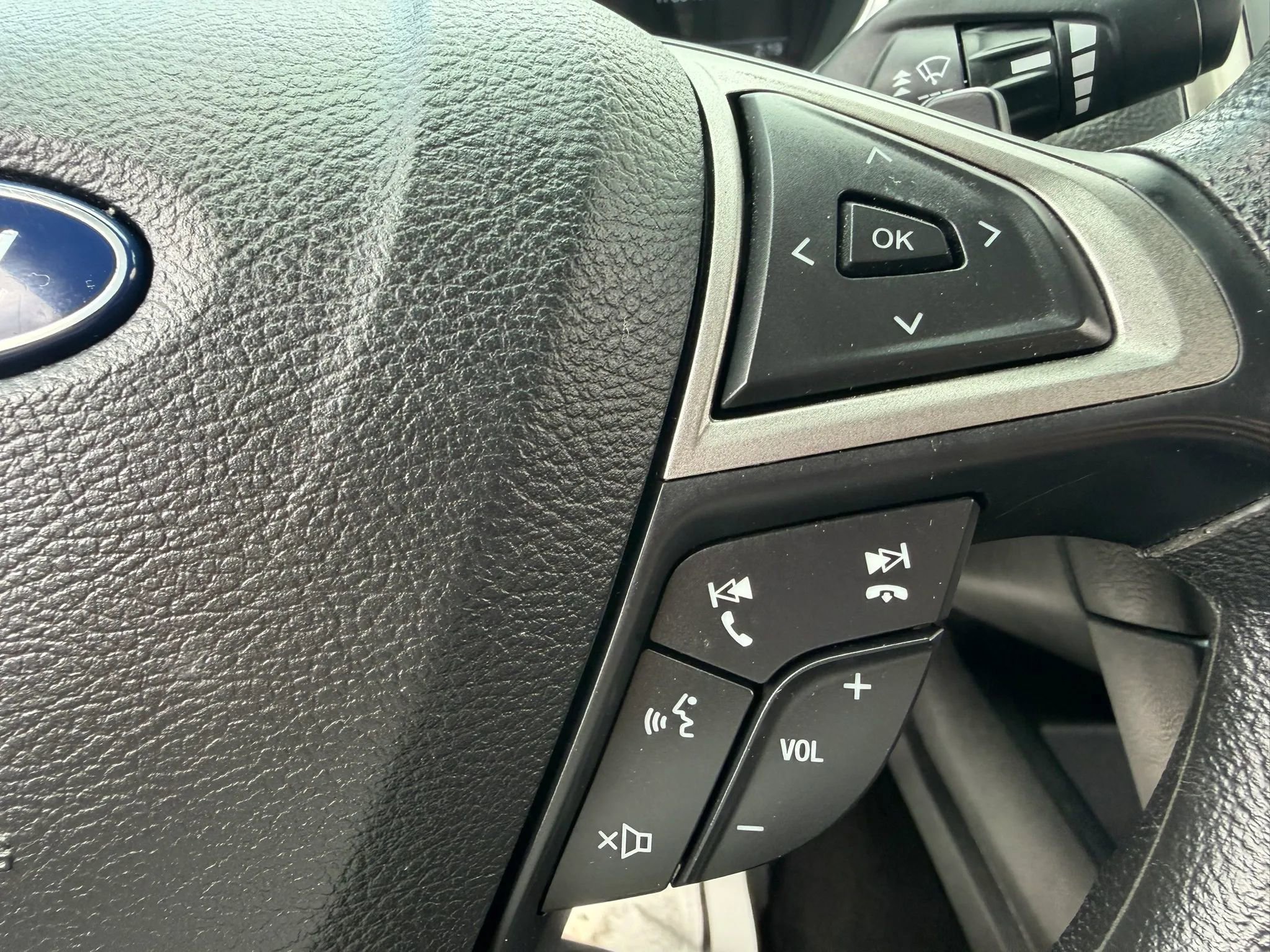 Used 2019 Ford Fusion SE image 30