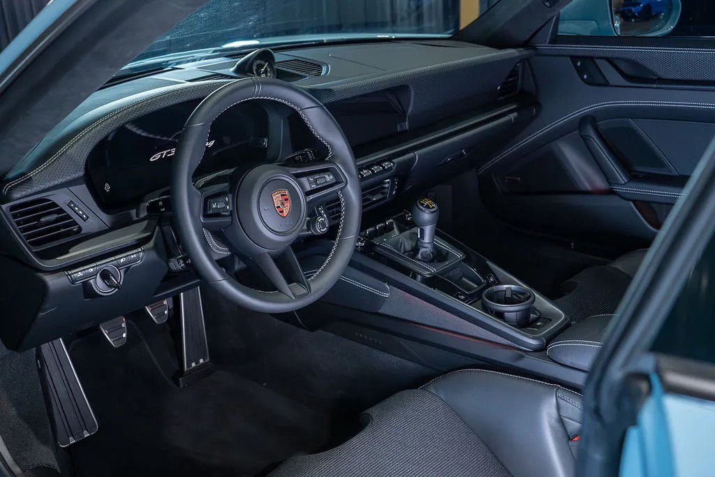 Used 2026 Porsche 911 GT3 RWD image 8