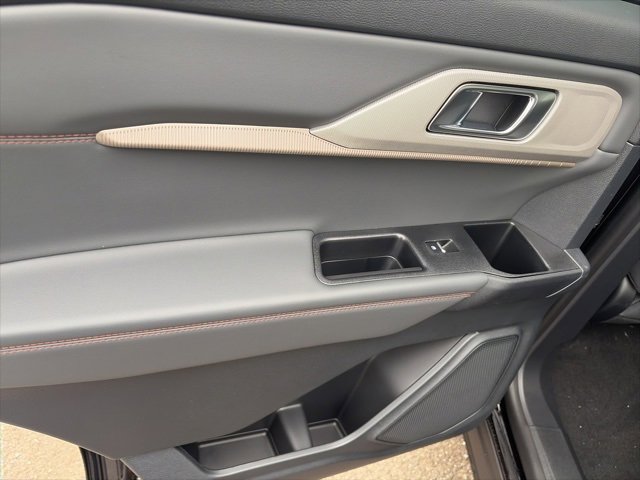 New 2026 Ford Explorer Active image 12