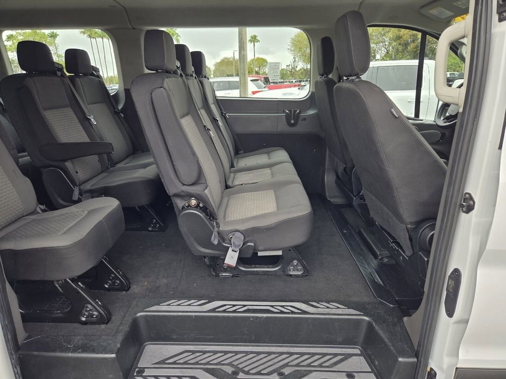 Used 2023 Ford Transit 350 XLT image 24