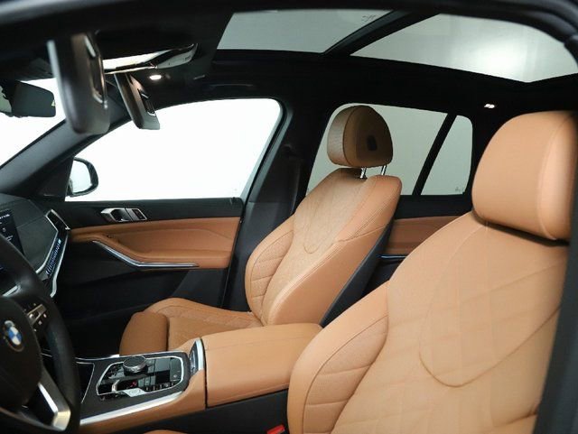 Certified 2024 BMW X5 xDrive40i w/ Premium Package image 21