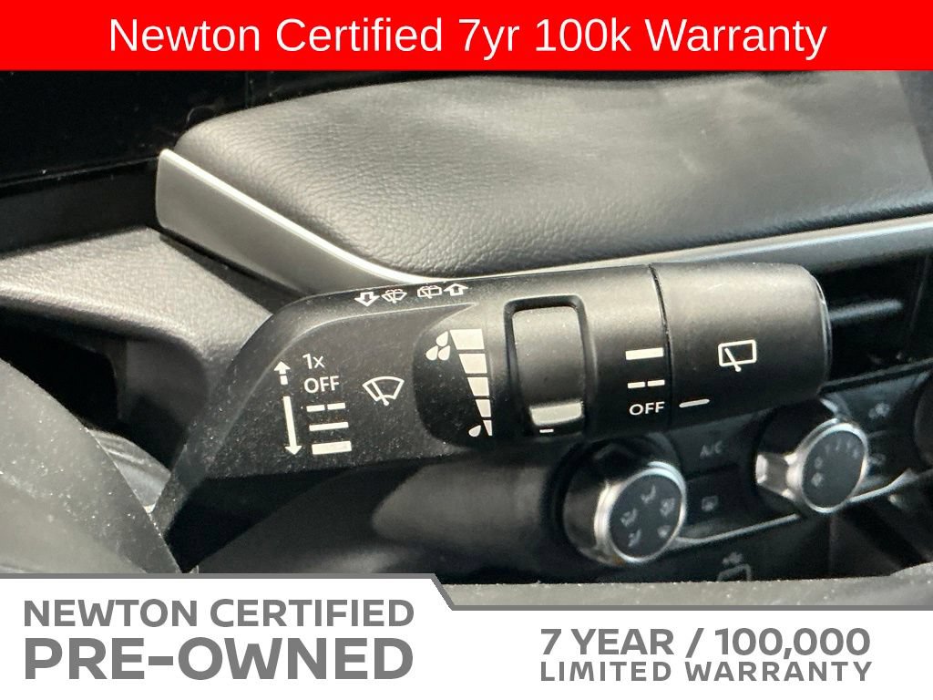 Used 2025 Nissan Kicks S FWD image 29