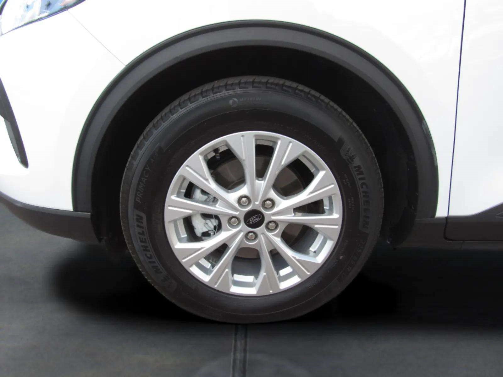 Used 2023 Ford Escape Active FWD image 4