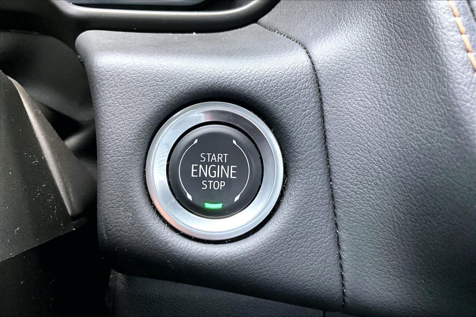 Used 2024 GMC Yukon AT4 w/ Max Trailering Package AWD/4WD image 33