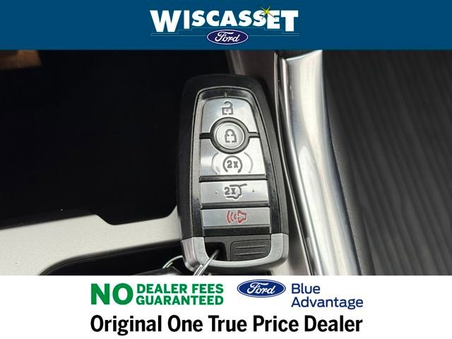 Certified 2022 Ford Explorer XLT w/ Equipment Group 202A image 17