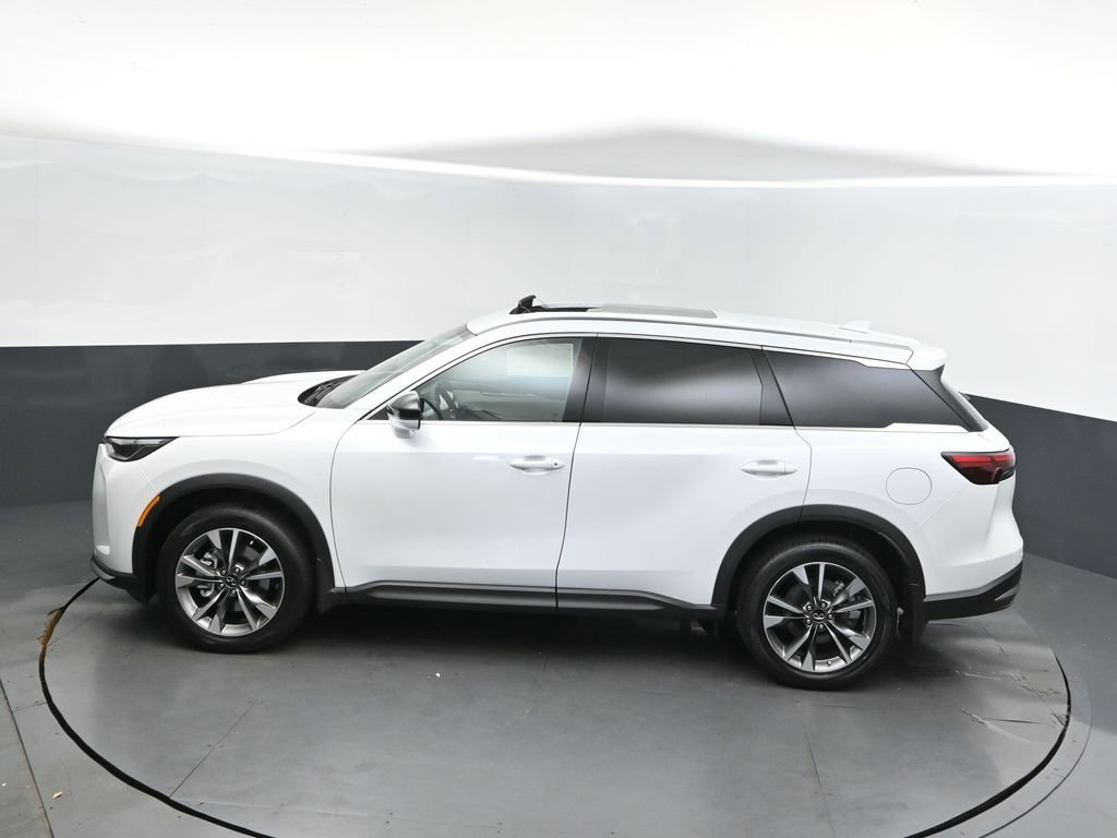 Used 2026 INFINITI QX60 Pure w/ Cargo Package image 33