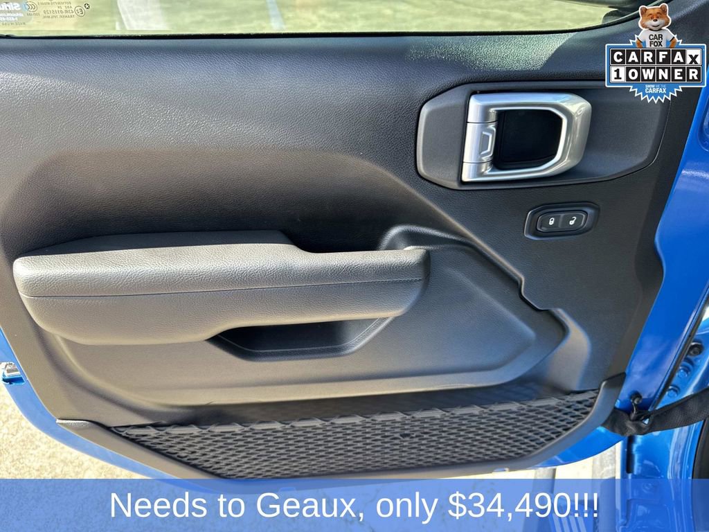 Used 2025 Jeep Wrangler Sport image 38