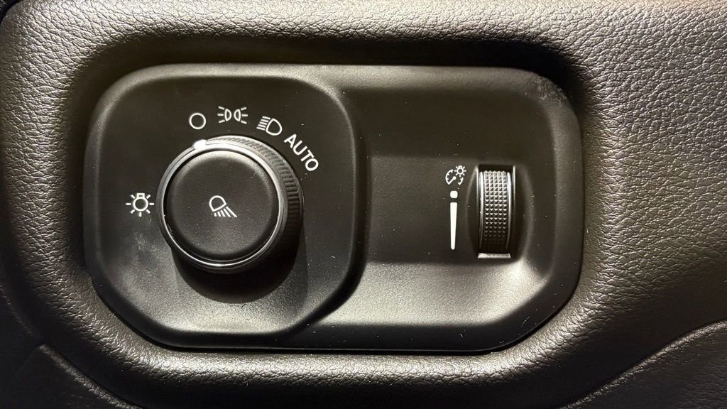 Used 2022 RAM 1500 Tradesman w/ Tradesman Group image 25