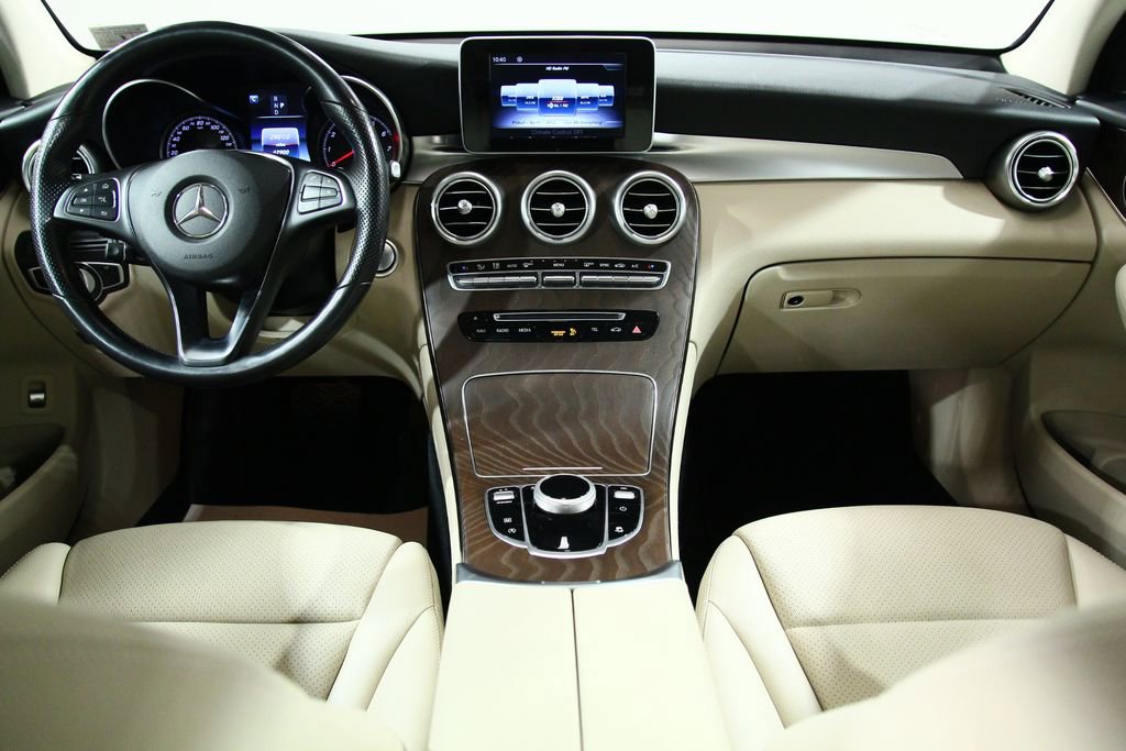 Used 2019 Mercedes-Benz GLC 300 4MATIC image 18