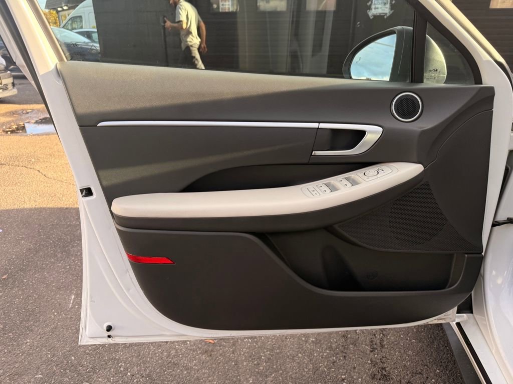 Used 2023 Hyundai Sonata SE image 20