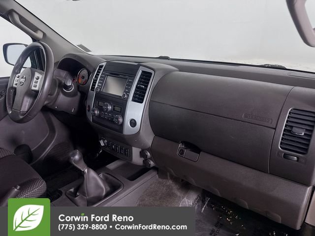 Used 2015 Nissan Frontier PRO-4X image 28