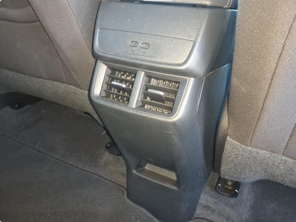 Used 2026 Chevrolet Equinox LT FWD image 16