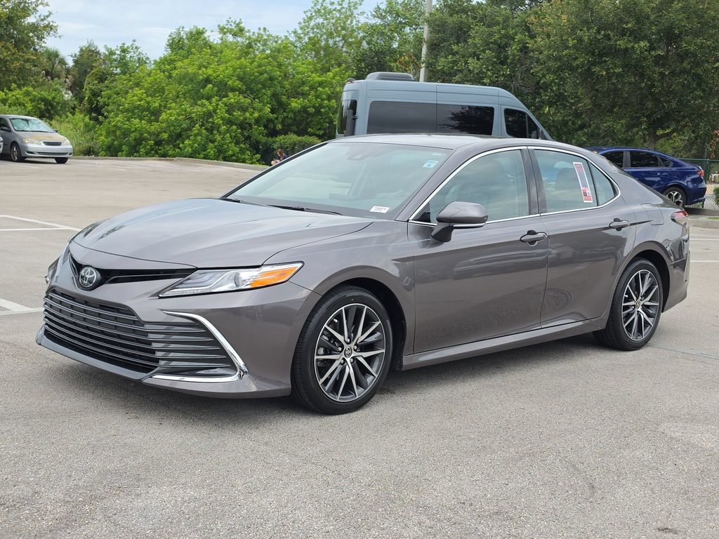 Certified 2023 Toyota Camry XLE FWD image 32