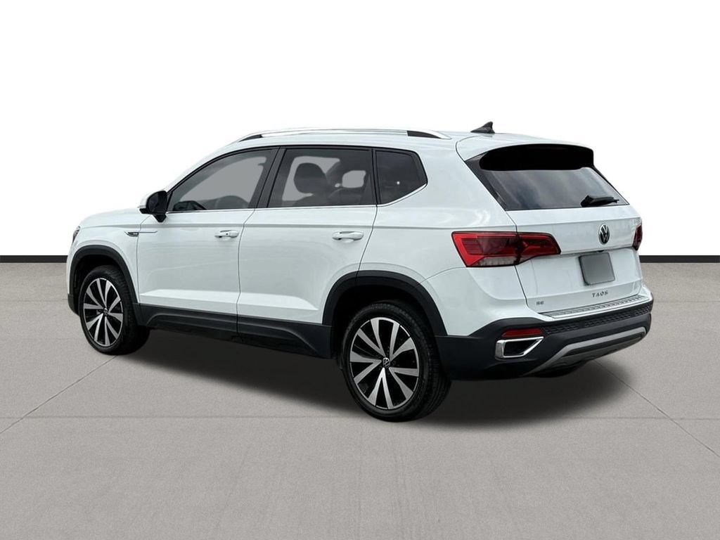Certified 2022 Volkswagen Taos SE FWD image 7