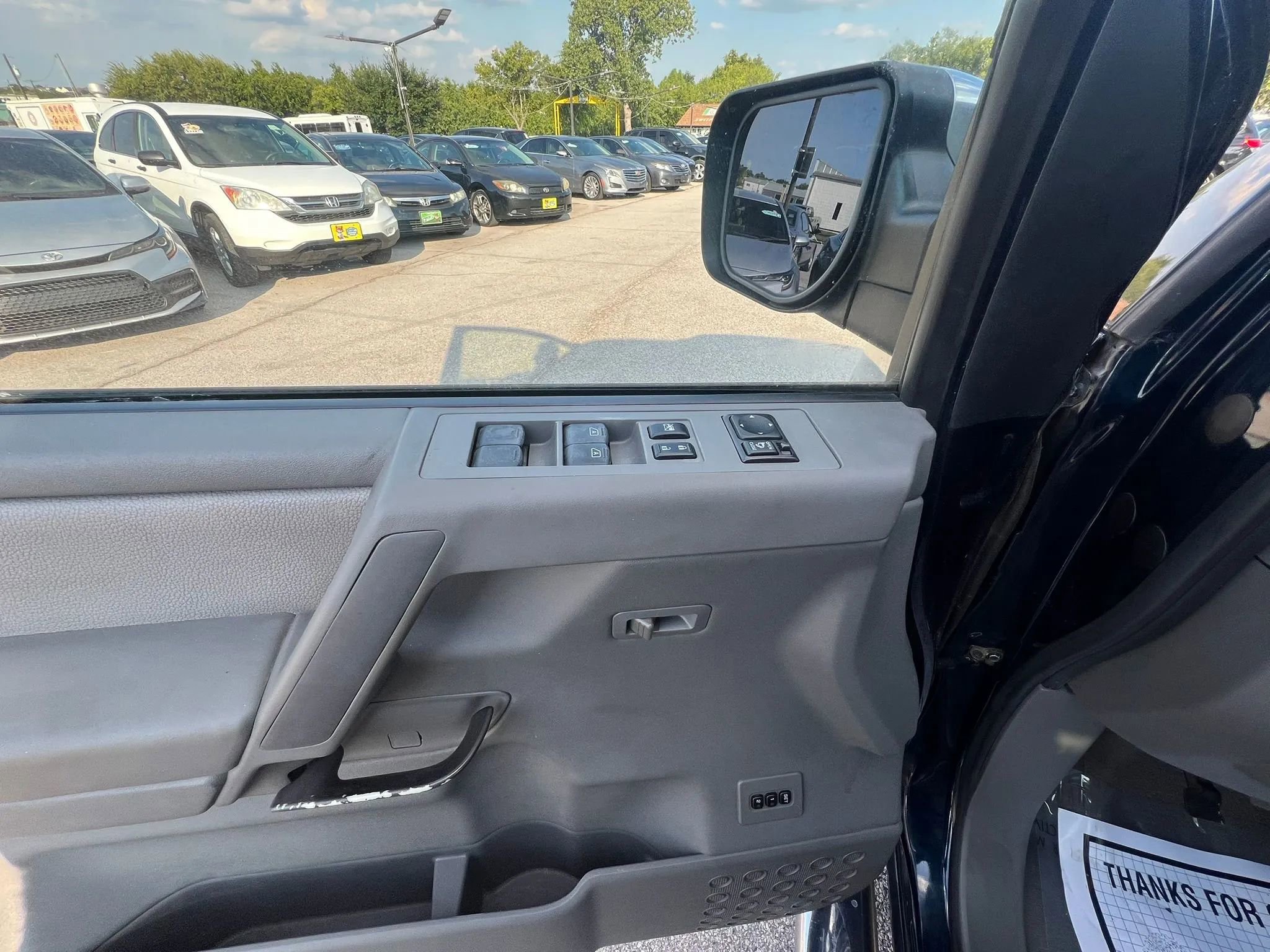 Used 2007 Nissan Titan LE image 25