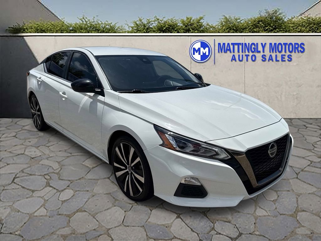 Used 2022 Nissan Altima 2.5 SR FWD image 1
