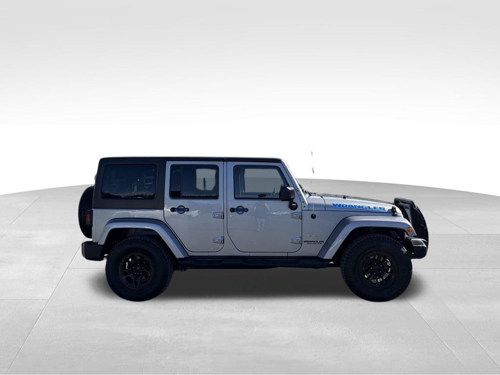 Used 2014 Jeep Wrangler Unlimited Sahara w/ Connectivity Group AWD/4WD image 23