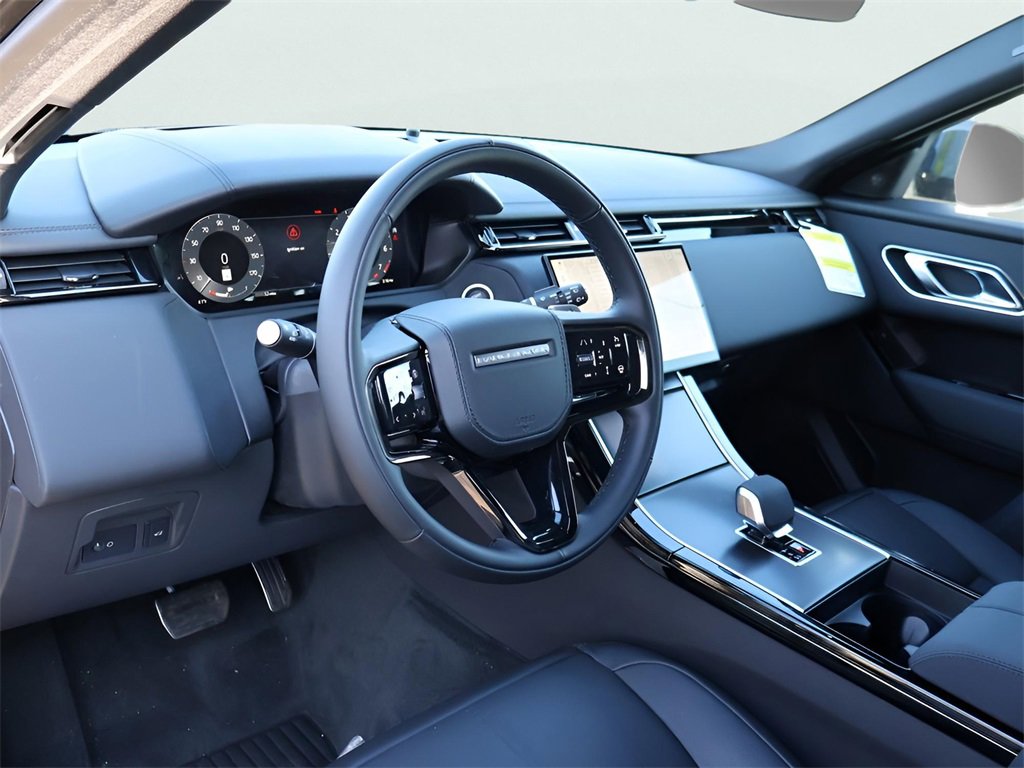 New 2026 Land Rover Range Rover Velar Dynamic SE image 18