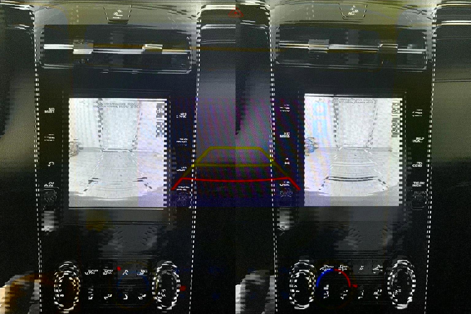 Used 2023 Hyundai Santa Cruz SE image 14