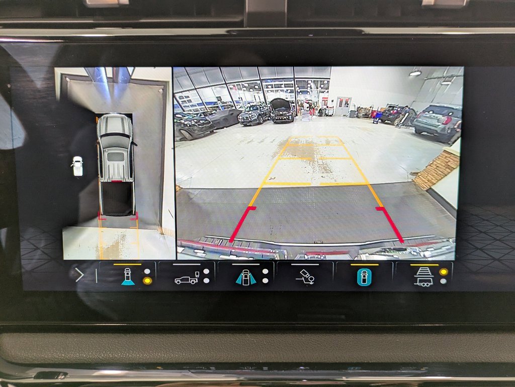 Used 2023 GMC Sierra 1500 AT4 w/ AT4 Premium Package image 13