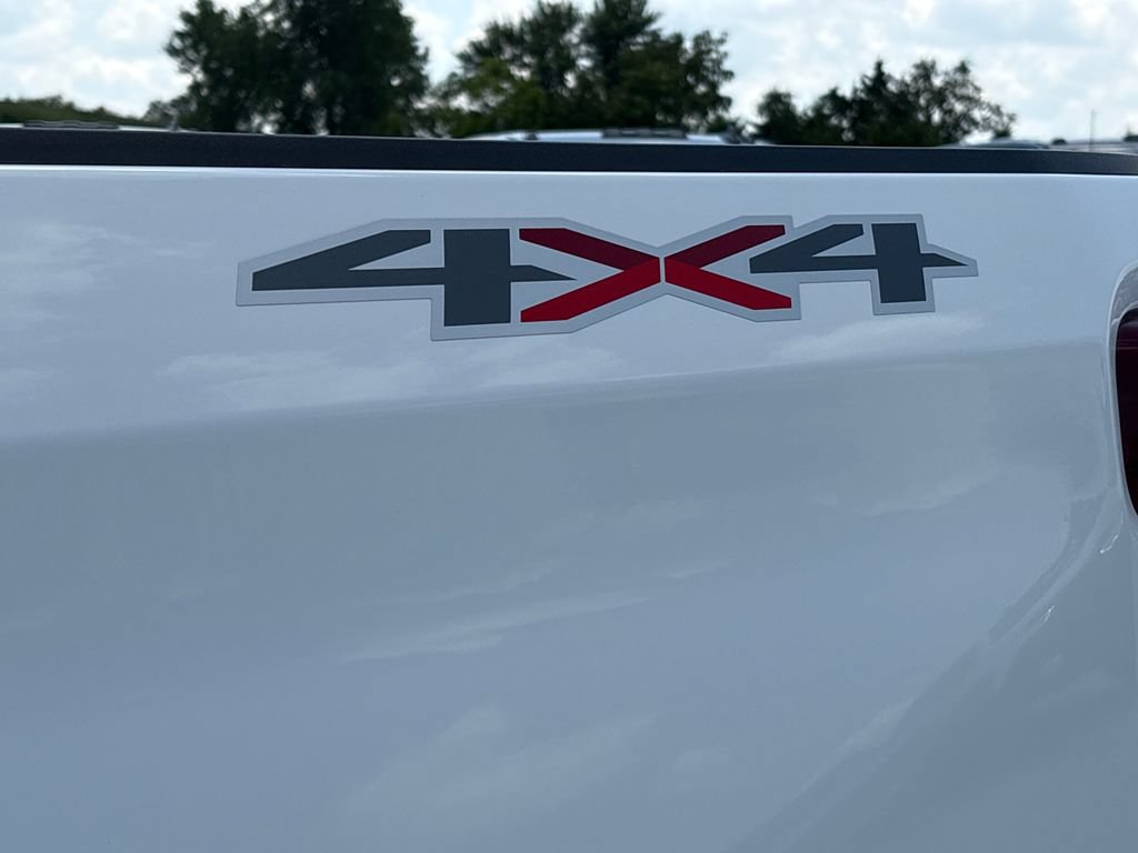 Used 2021 Chevrolet Silverado 1500 LT AWD/4WD image 46