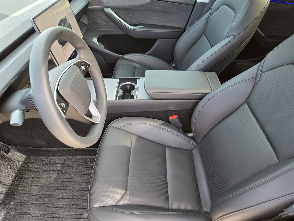 Used 2026 Tesla Model Y Long Range image 18