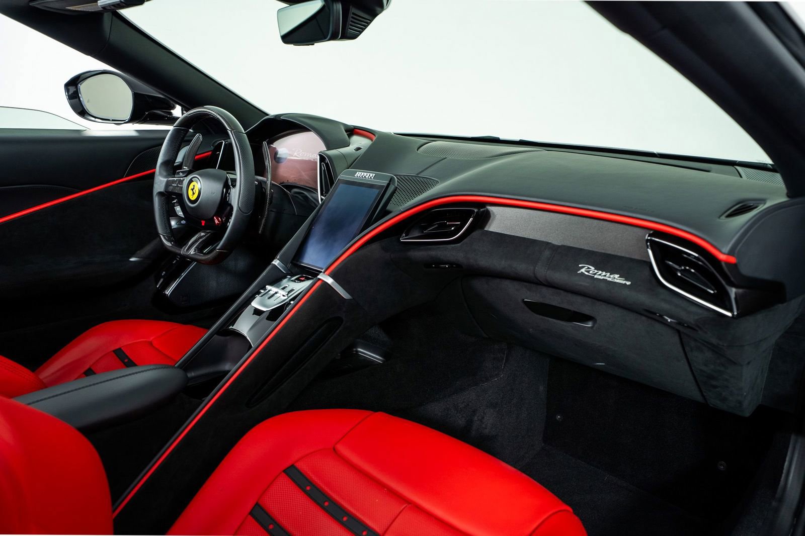 Certified 2025 Ferrari Roma Spider RWD image 23