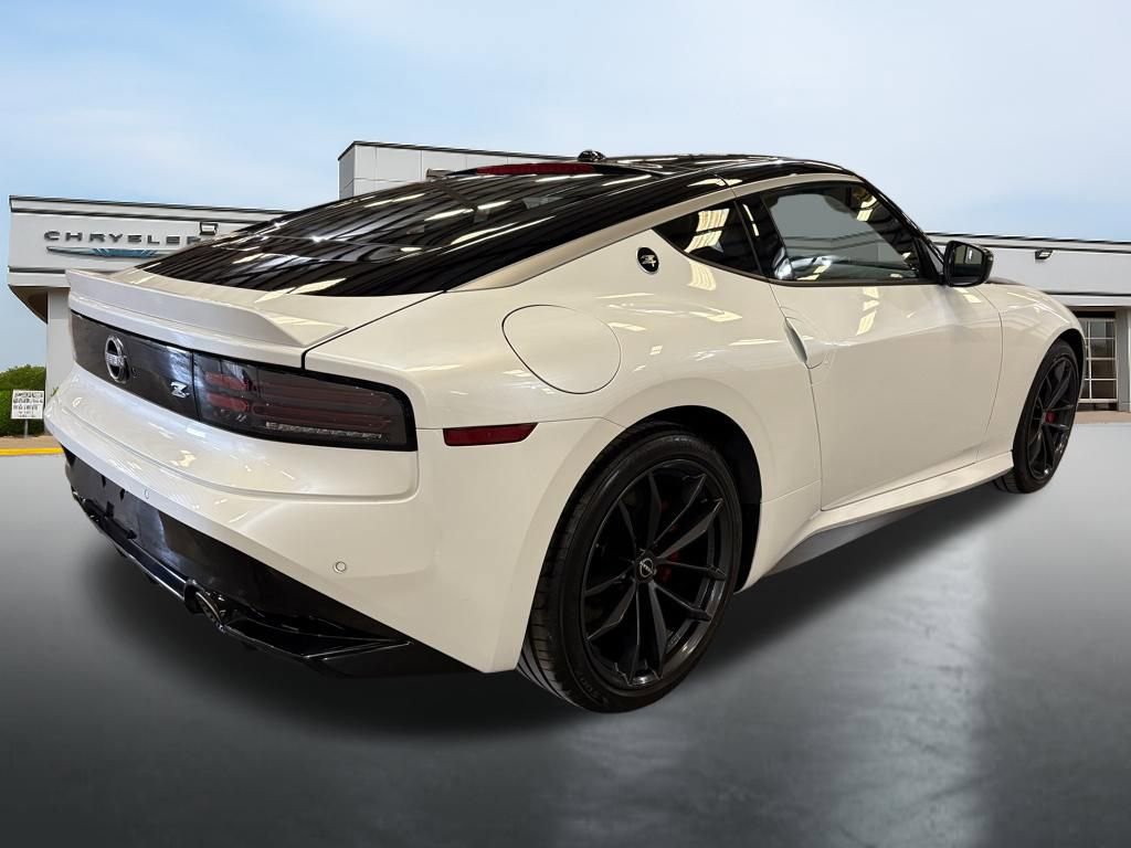 Used 2024 Nissan Z Performance w/ Floor Mat Package image 5