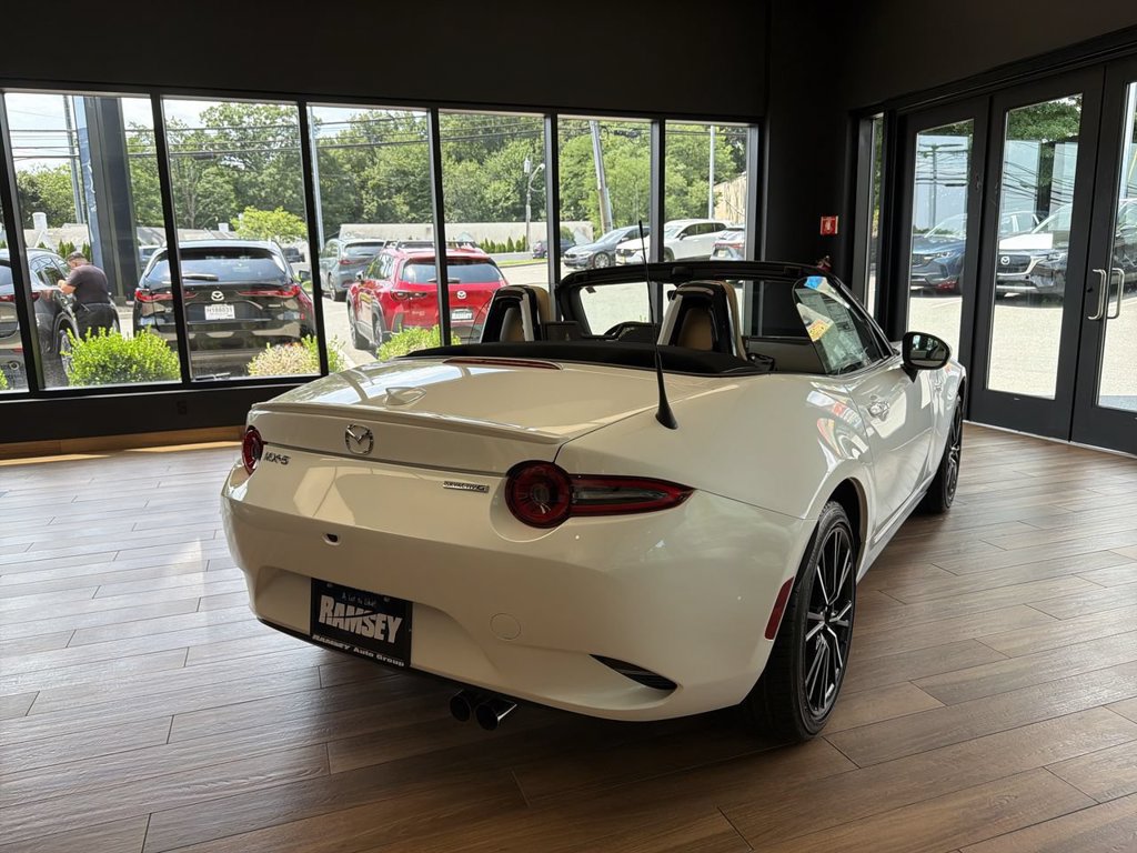 New 2026 MAZDA MX-5 Miata Grand Touring RWD image 8