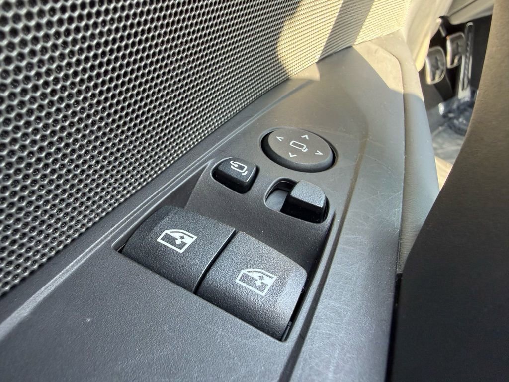 Used 2024 BMW M4 Coupe w/ Executive Package image 19