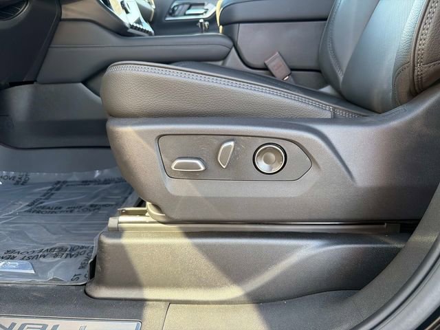New 2026 GMC Yukon Denali w/ Denali Reserve Package image 19
