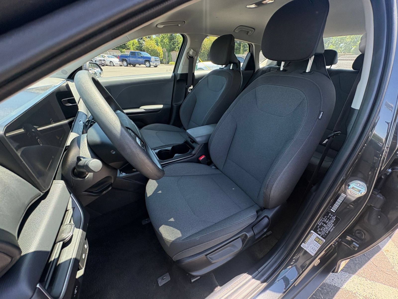 Used 2025 Kia K4 FWD image 36