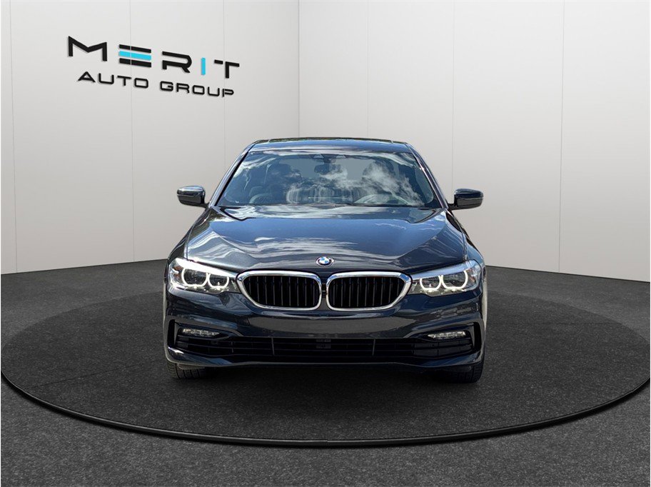 Used 2018 BMW 540i RWD image 3