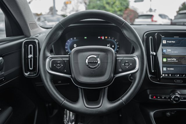 Used 2024 Volvo XC40 B5 Plus w/ Protection Package Premier image 29
