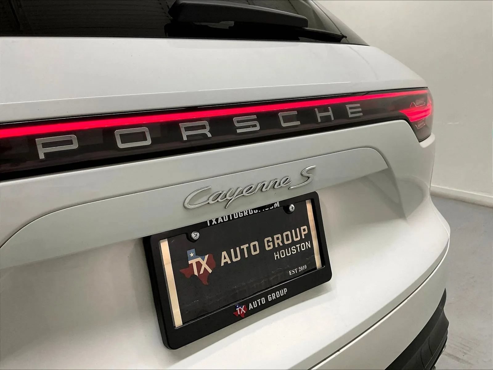 Used 2019 Porsche Cayenne S AWD/4WD image 32