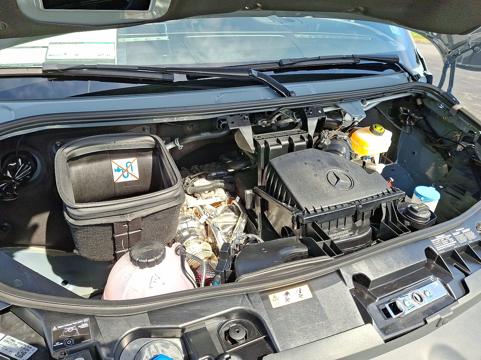 Used 2024 Mercedes-Benz Sprinter 2500 image 28