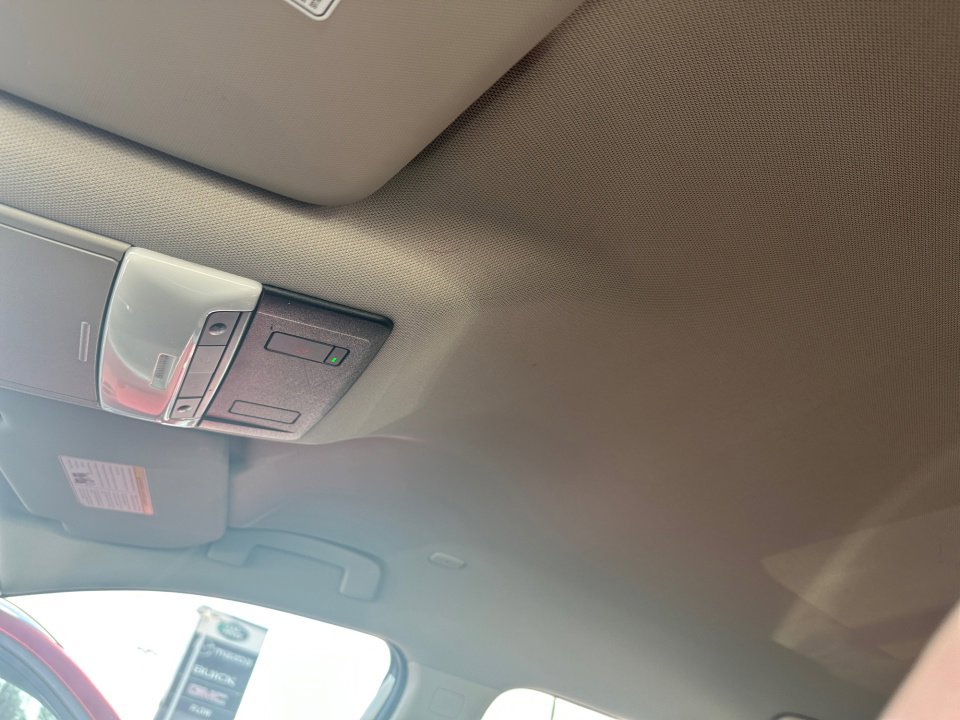 Used 2023 Nissan Rogue SV image 25