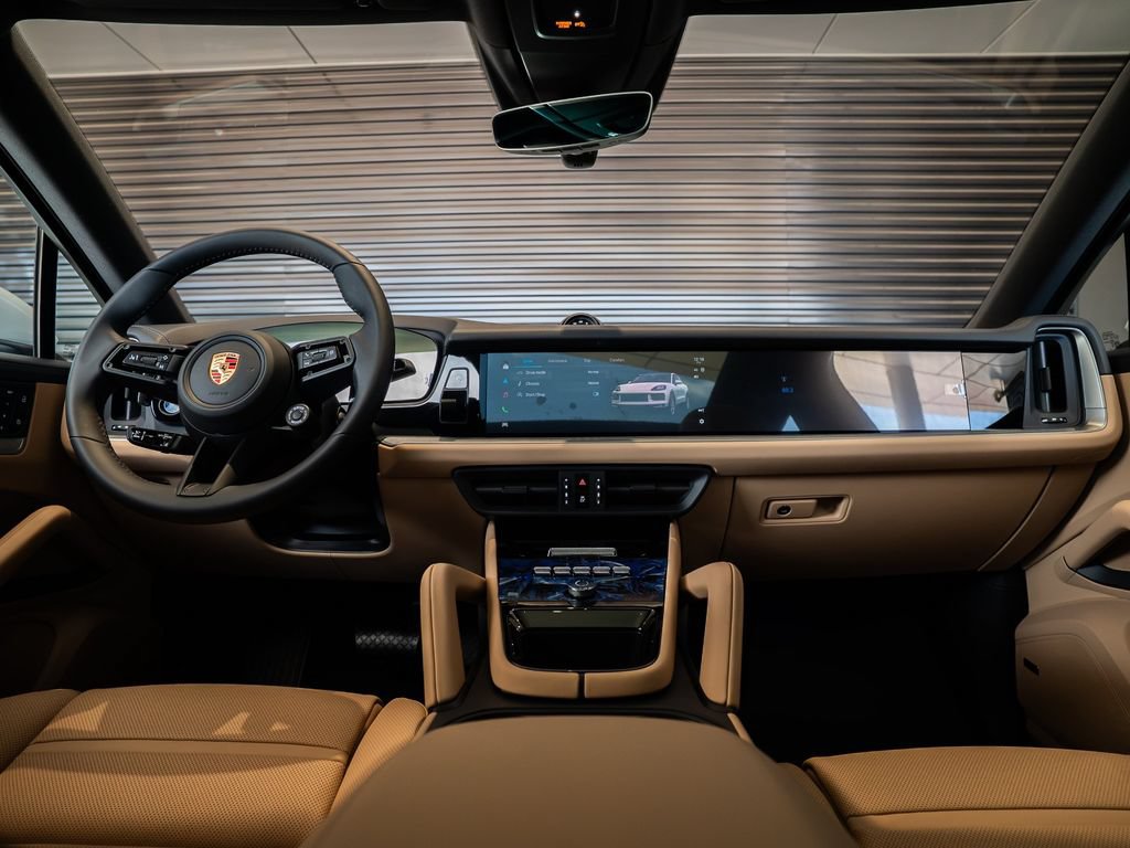 New 2026 Porsche Cayenne Coupe AWD/4WD image 25