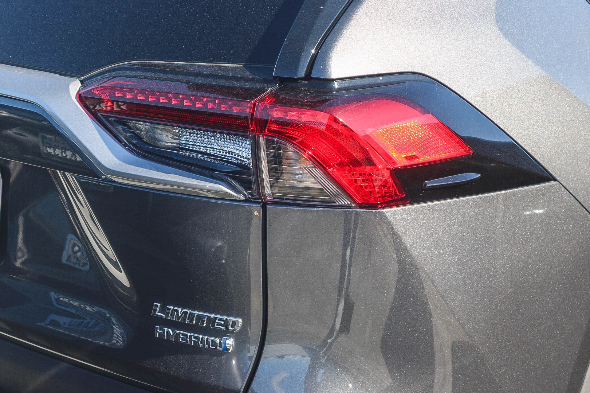 Used 2021 Toyota RAV4 Limited AWD/4WD image 15