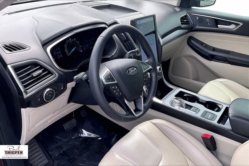 Certified 2021 Ford Edge Titanium image 13